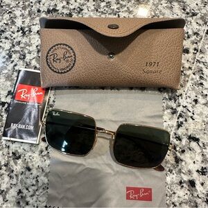 Ray-Ban Square 1971 Classic Sunglasses